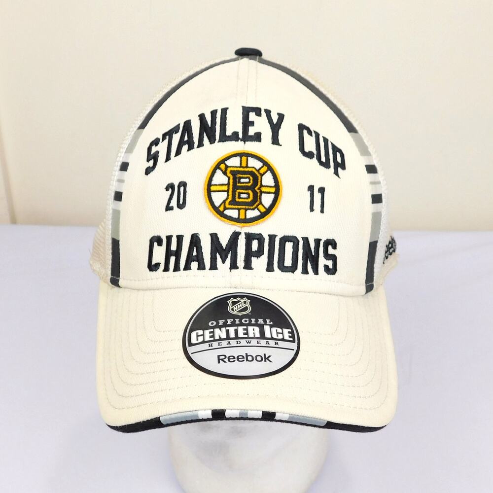 Boston Bruins 2011 Stanley Cup Champions Hat Reebok Stretch Fit Minor Yellowing